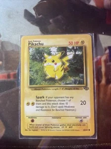 Juego de tarjetas de Pokémon Pikachu 60/64 Jungle 1999 sin holo - Imagen 1 de 2