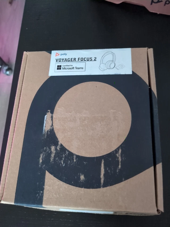 Fone de Ouvido USB-A Poly Voyager Focus 2 - Imagem 1 de 1