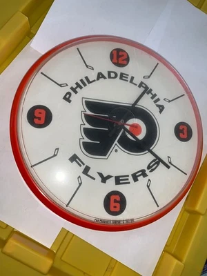 Vintage Philadelphia Flyers P&K Wall Clock 12" 1991 - Image 1 of 4