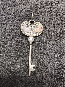 Silpada .925 Sterling Silver Key Charm Pendant CZ Stone Pre -owned - Picture 1 of 5
