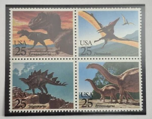 US Scott# 2422-2425 25c Dinosaurs Block of 4 MNH - Picture 1 of 1