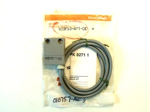 NIB Honeywell 923FS3-A7T-CE Proximity Sensor: 2-Wire, 20-260VAC, N.O., Sn=3 mm - Picture 1 of 6