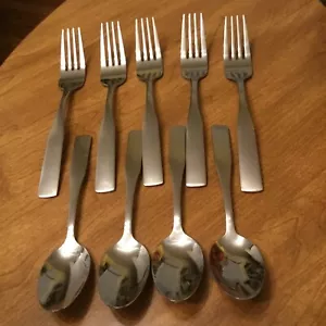 Vtg Replace, Additional Cutlery 8" Dinner Forks (5) - Teaspoons 6 1/4” (4) = 9 - Picture 1 of 4