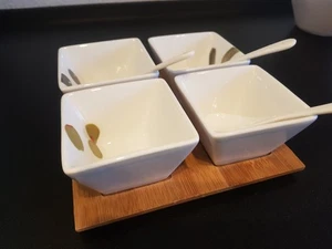 Dippschälchen auf Holztablett - Bild 1 von 3