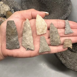 MLC 573 (7) Triangle Arrowheads Old TN KY IL Artifacts - Picture 1 of 8