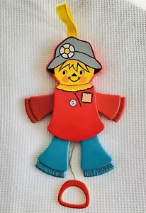 Fisher Price Vintage 1978 Scarecrow Pull Toy - Baby Toddler Cot Crib Squeaky - Picture 1 of 9