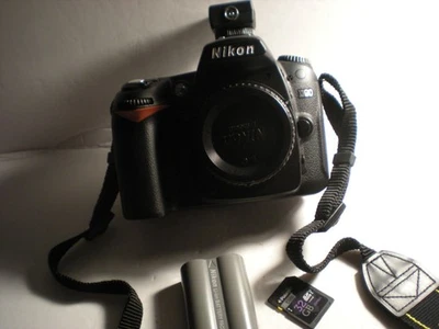 Nikon D90 12.3MP Digital SLR Camera Black (BODY ONLY) - Image 1 of 4