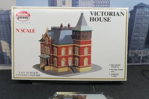 MODEL POWER N SCALE #1526 VICTORIAN HOUSE ! 173 PIECE CONSTRUCTION KIT! - Picture 1 of 16