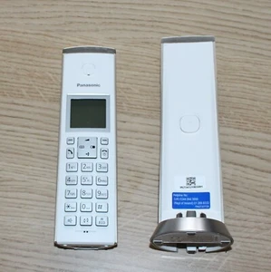 PANASONIC KX-TGK220E Cordless Phone & Charger Dock ( Base ) ONLY * NO Adapter * - Picture 1 of 3