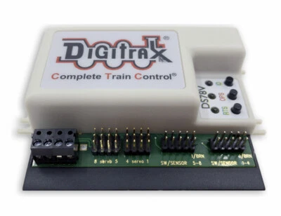 Digitrax DS78V 8 Servo LocoNet Stationary Accessory decoder for turnout control - Image 1 of 2