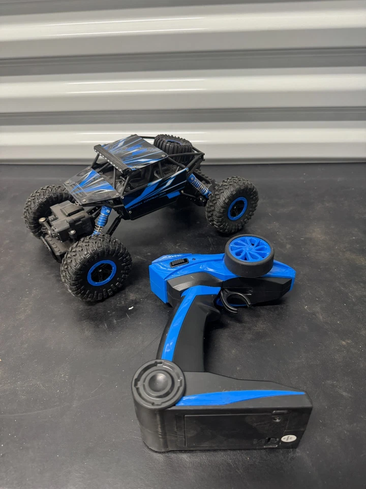 RC Car Modular Backflip Ramp Stunt Track for Mini Monster Trucks Remote Control - Image 1 of 4