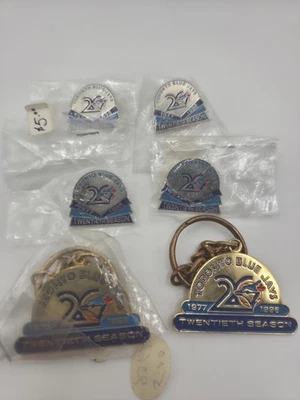 1977-1996 Toronto Blue Jays 20th Anniversary MLB Baseball Pin+Keychain B8 - Image 1 of 2