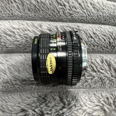 Sigma Lens & Case 28mmF/2.8  - Image 1 of 4