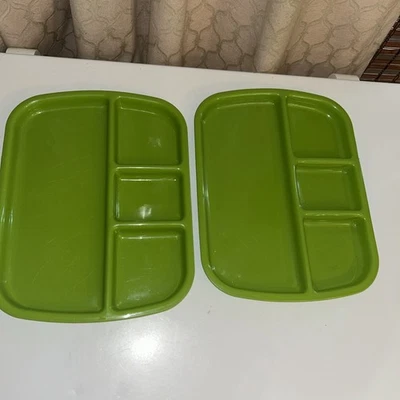 "Lote de 2 bandejas de TV multicolores 12x9"" divididas para niños almuerzo picnic camping" Foto 1 de 4