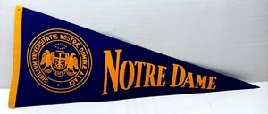 UNIVERSITY OF NOTRE DAME FIGHTING IRISH FOOTBALL 1950'S/60's PENNANT LG 12 X 30 - Picture 1 of 3