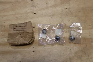 3 Ea. Amphenol Aerospace P/N 165-11X Connector - Picture 1 of 6