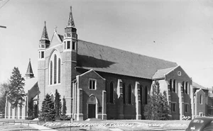 Lincoln Nebraska NE First Presbyterian Church Real Photo RPPC Postcard - Picture 1 of 2