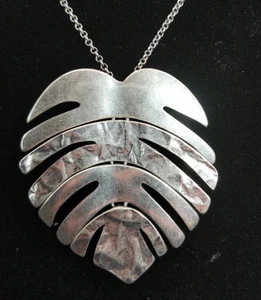 STUNNING SILVER TONED MONSTERA LEAF NECKLACE by Jade & Jasper - Picture 1 of 9