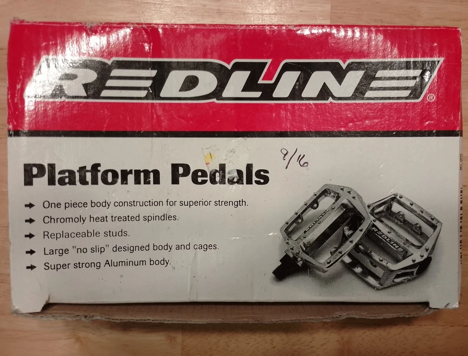 Redline Lo-Profile Platform Alloy Pedal Silver 9/16 NIB - Image 1 of 4