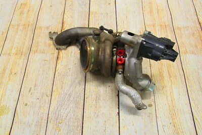 Colector de escape turbocompresor BMW X1 Sdrive28 X2 OEM usado 11-65-7-641-800 Foto 1 de 4