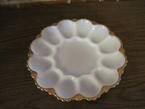 VINTAGE MILK GLASS DEVILED EGG PLATE WITH GOLD TRIM - Picture 1 of 11