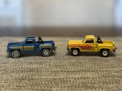 (2) Camioneta Chevrolet Tomy Tomica 1978 vintage azul y amarillo No. F44, Japón Foto 1 de 4