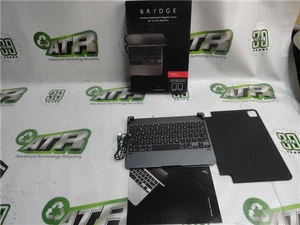 Brydge BRY4012-B Wireless Keyboard 11" iPad Pro 2018 2020 Space Gray Open Box - Picture 1 of 5