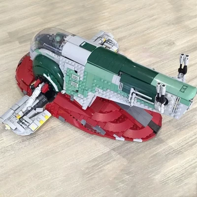 Brand New UCS Slave-1, Boba Fett's Ship 1,996 generic bricks, 100% Complete Set - Image 1 of 4