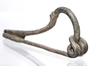 Spätkeltische Eisenfibel, 1. Jh. v. Chr. TOP ERHALTUNG - Bild 1 von 7