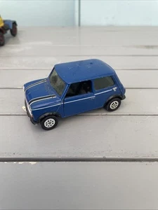 Corgi Classics Mini Cooper 1:36 The Italian Job Diecast Vehicle - 2002 - Picture 1 of 7