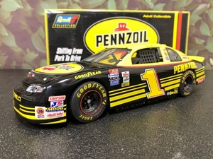 REVELL STEVE PARK #1 1998 PENNZOIL CHEVROLET MONTE CARLO 1:18 - Picture 1 of 21