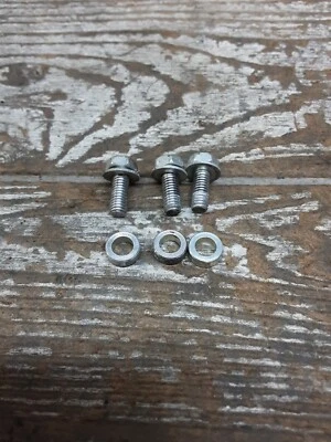 2009 09 07-14 Honda VT750 Shadow Spirit 750 radiador ventilador montaje pernos Foto 1 de 4