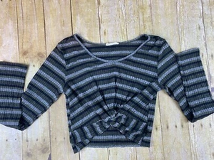 Mujer Talla Mediana Gris Negro Rayas Recortado Nudo Frontal Manga Larga Henley - Imagen 1 de 15