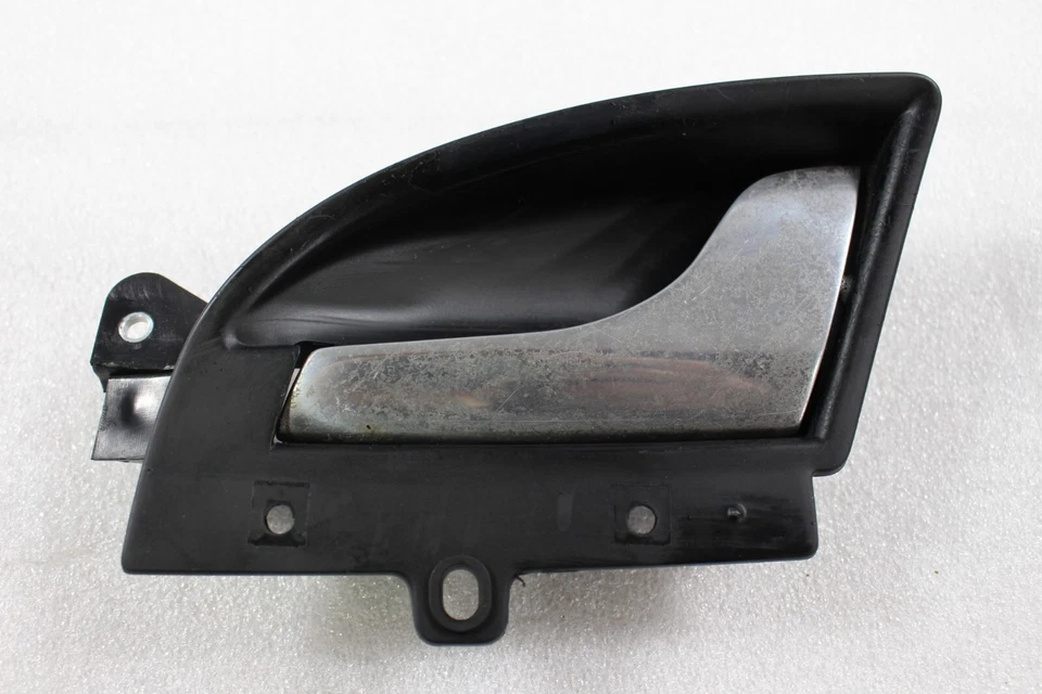 Maserati GranCabrio, LH, Left, Exterior Door Handle, Dmg, Used, P/N 980145006 - Image 1 of 4