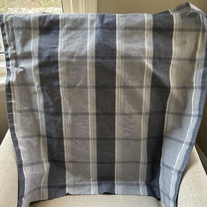 "Funda de almohada Sheridan Europa de colección denim azul a cuadros 29x29"" usada en excelente estado" - Imagen 1 de 8