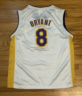 Vintage Y2K Youth Large Reebok Los Angeles Lakers Kobe Bryant 8 NBA Jersey - Image 1 of 4