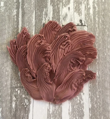 Almohadilla de flores texturizada vintage de sombrerería color marrón Foto 1 de 4