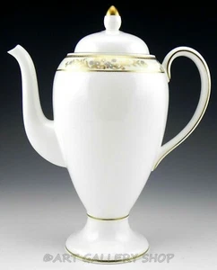 Wedgwood England CLIVEDEN IVORY KRIBUDEN 10-1/4" TALL COFFEE POT WITH LID Mint - Picture 1 of 9