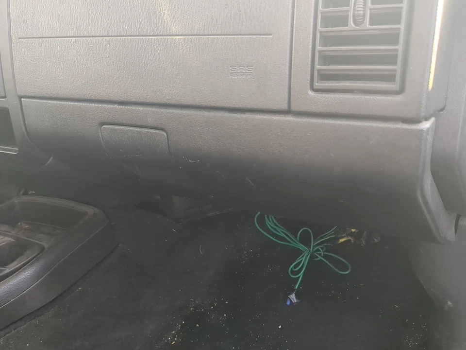 2003 Dodge Dakota пассажирский перчаточный ящик двери отсек для хранения UYMBF - Изображение 1 из 2