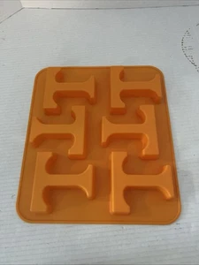 MasterPieces - Tennessee Volunteers Muffin Pan - Picture 1 of 1