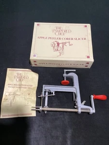 The Pampered Chef Pelapatate Corer Affettatrice - Foto 1 di 13