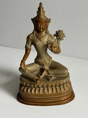 9.5” Tibet Buddhism Brass Gold Kwan-Yin Guan-Yin Buddha Statue 5lb’s Vintage - Image 1 of 4