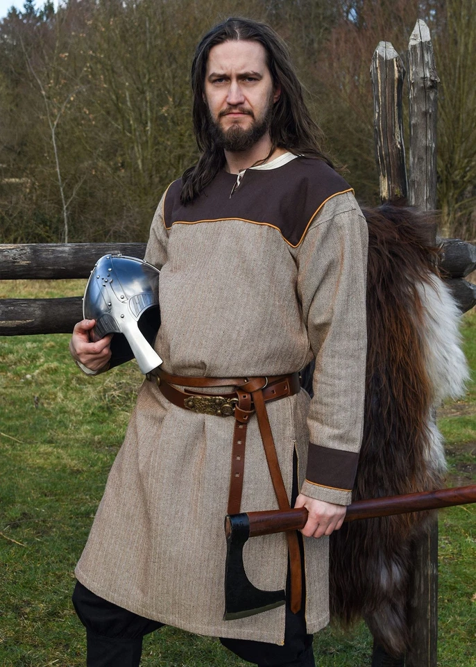 Wikinger Tunika Ove mit Fischgrätmuster, braun, Gr. XL (49,99€/1Stk) - Bild 1 von 1