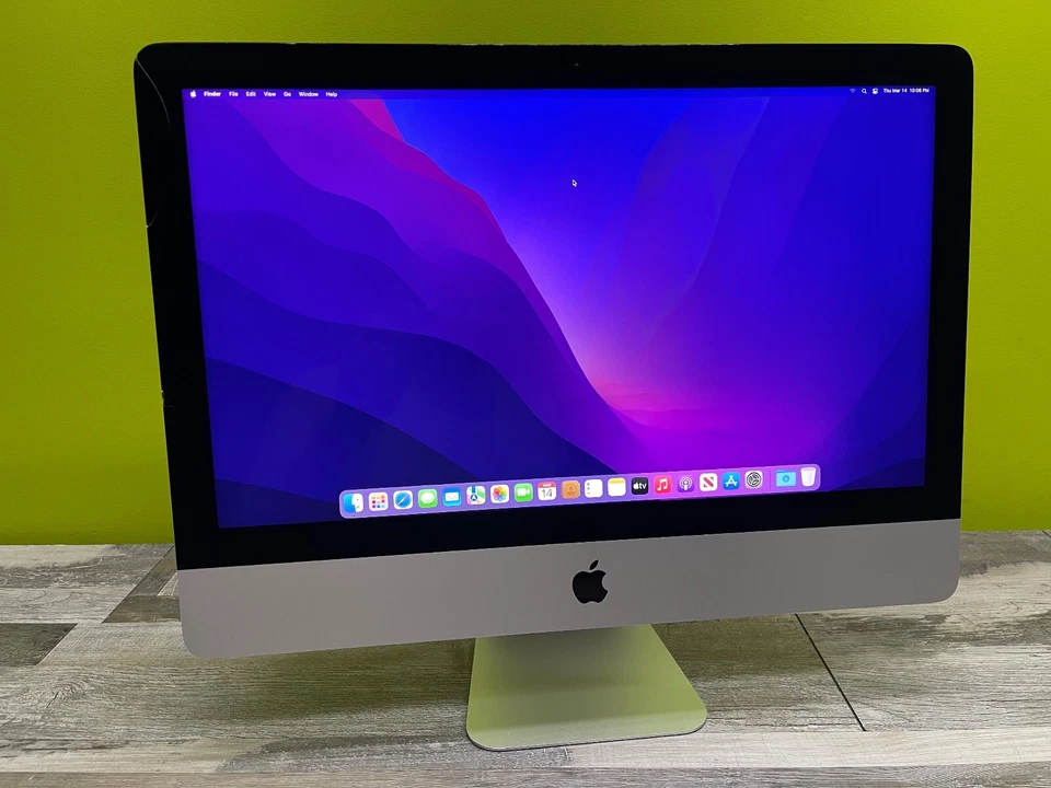 Apple 21.5" 4K iMac - 3.1GHz Core i5 - 8GB RAM - 500GB SSD - macOS 12 Monterey - Image 1 of 4