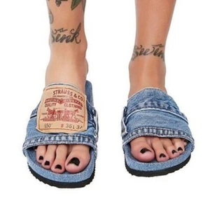 New Trendy Shoes, Summer Fashion Thick Sole, Cool Slippers for Women Slides - Picture 1 of 11