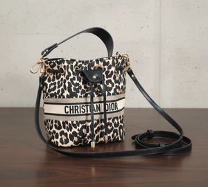 Christian Dior Beauty VIP GWP Novelty Gift Leopard Canvas Converted Bucket Bag - Bild 1 von 7
