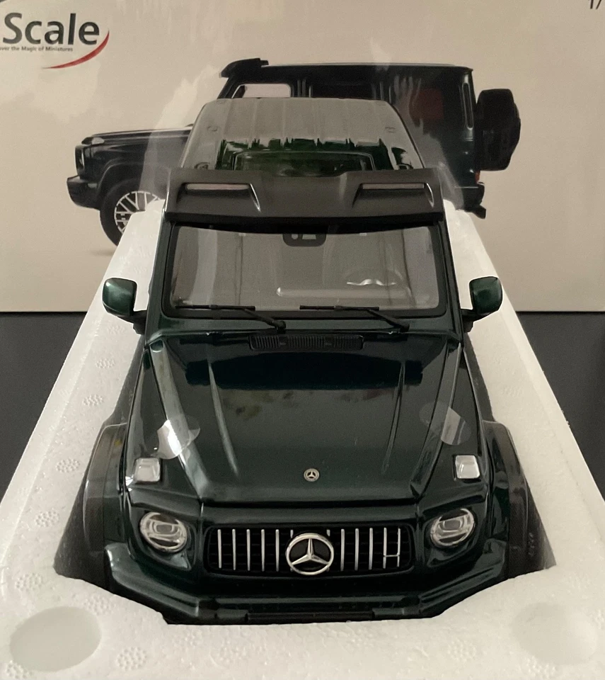 Mercedes G-Class G63 AMG V8 Biturbo 4x4 (W463) 2022 1/18 I-Scale - Immagine 1 di 4