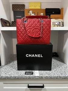 100% Authentic Chanel Caviar Quilted Grand Shopping Tote Red Leather - Picture 1 of 3