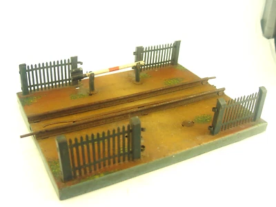 Bahnübergang  - Märklin   Spur 0   Gebäude Blechspielzeug - #21  unvollständig - Bild 1 von 4