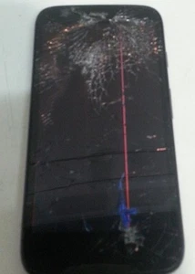 MOTO G XT1028 8 GB Negro Desconocido Portador Vidrio agrietado LCD MALO leer más abajo - Imagen 1 de 7